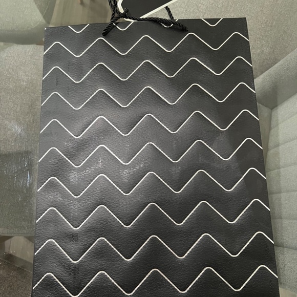 HAPPY BIRTHDAY GIFT BAGS 5 pieces - Picture 3 of 6